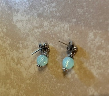 GREEN OPAL POST EARRINGS JE512.
