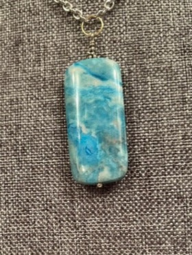 BLUE LACE AGATE PENDANT NECKLACE (JE37) -- SOLD