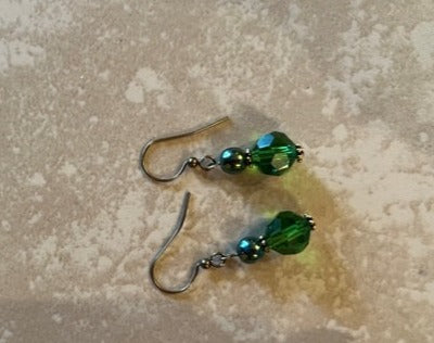 GREEN SWAROVSKI EARRINGS (JE536)