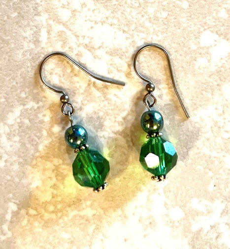 GREEN SWAROVSKI EARRINGS (JE536)