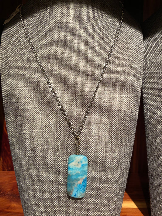 BLUE LACE AGATE PENDANT NECKLACE (JE37) -- SOLD