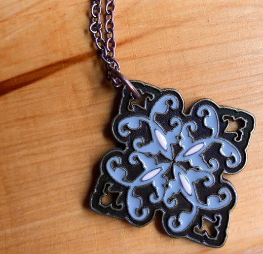 BLUE BAROQUE PENDANT NECKLACE  (JE03)