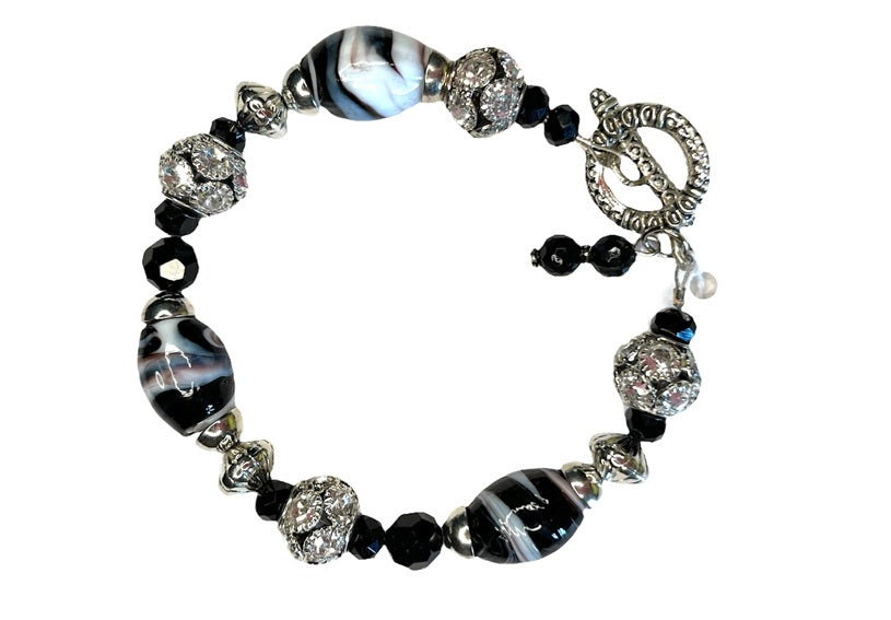 BLACK & SILVER BRACELET    (JE89) -- SOLD