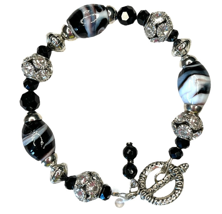 BLACK & SILVER BRACELET    (JE89) -- SOLD