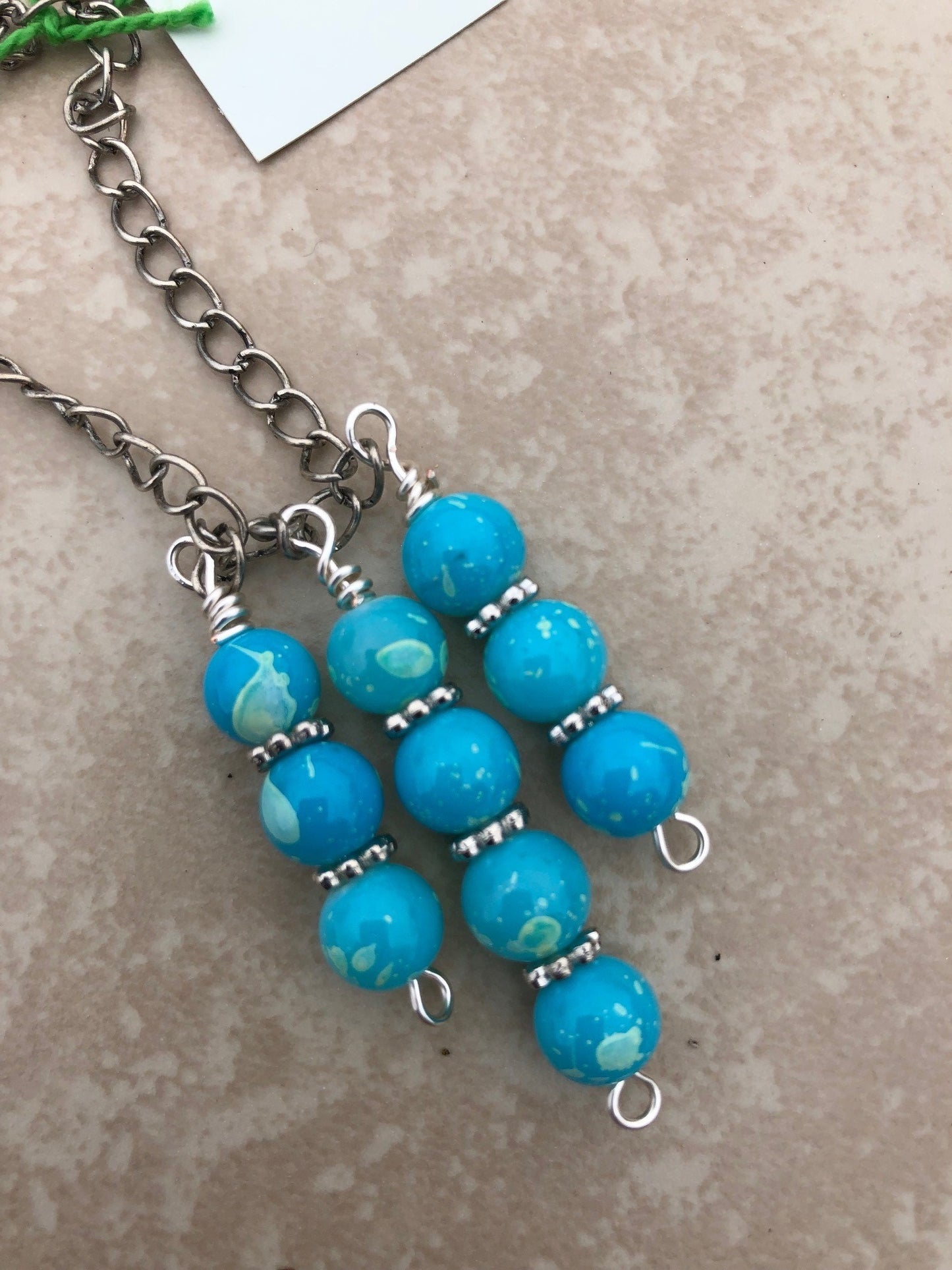 THREE- DANGLES TURQUOISE BEAD NECKLACE    (JE06)